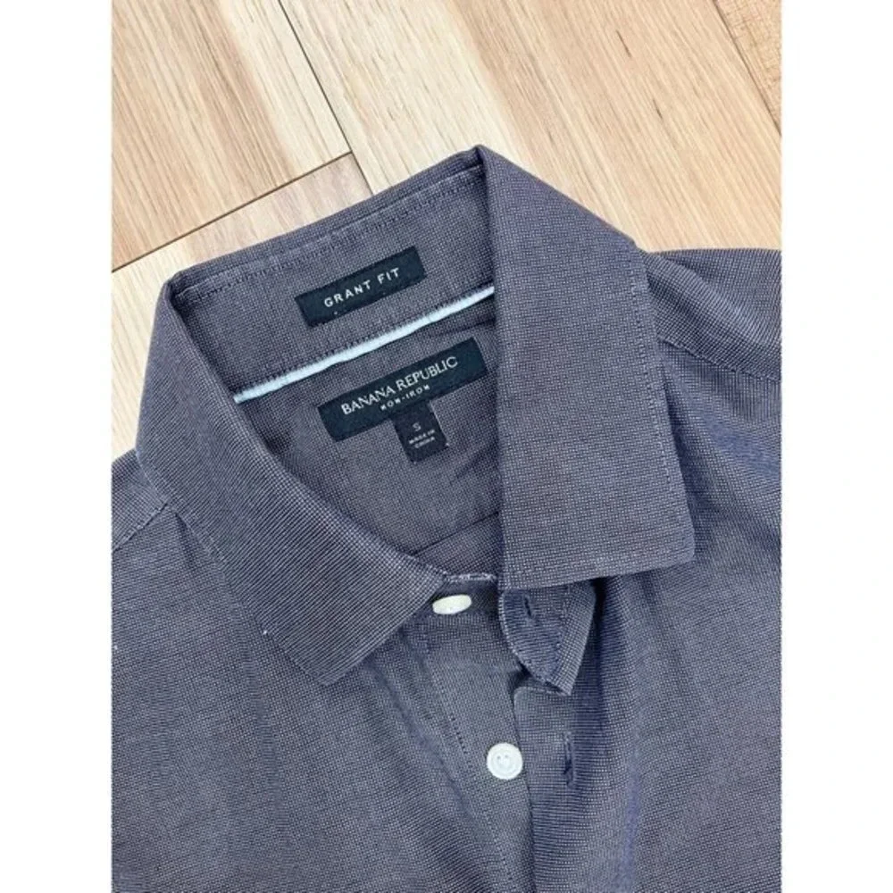 Banana Republic Non Iron Grant Fit Button Down Shirt S